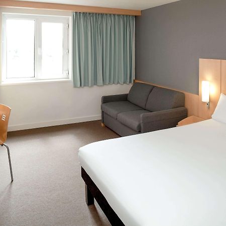 Ibis Hotel Дублін Екстер'єр фото