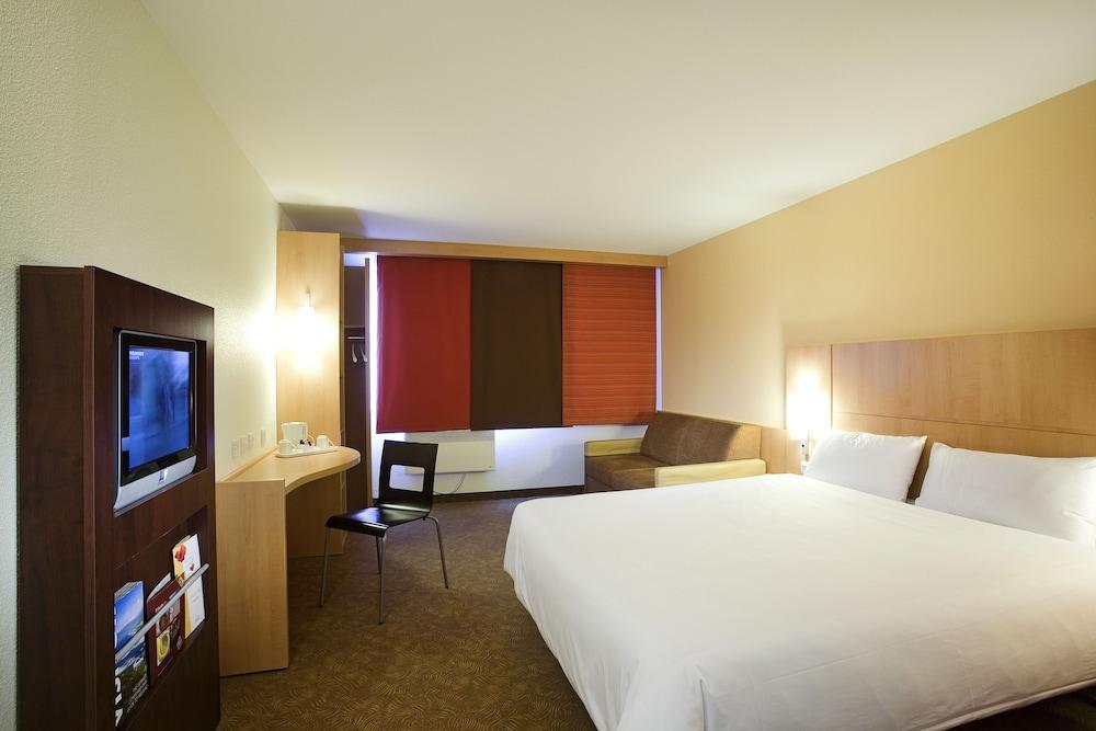 Ibis Hotel Дублін Екстер'єр фото