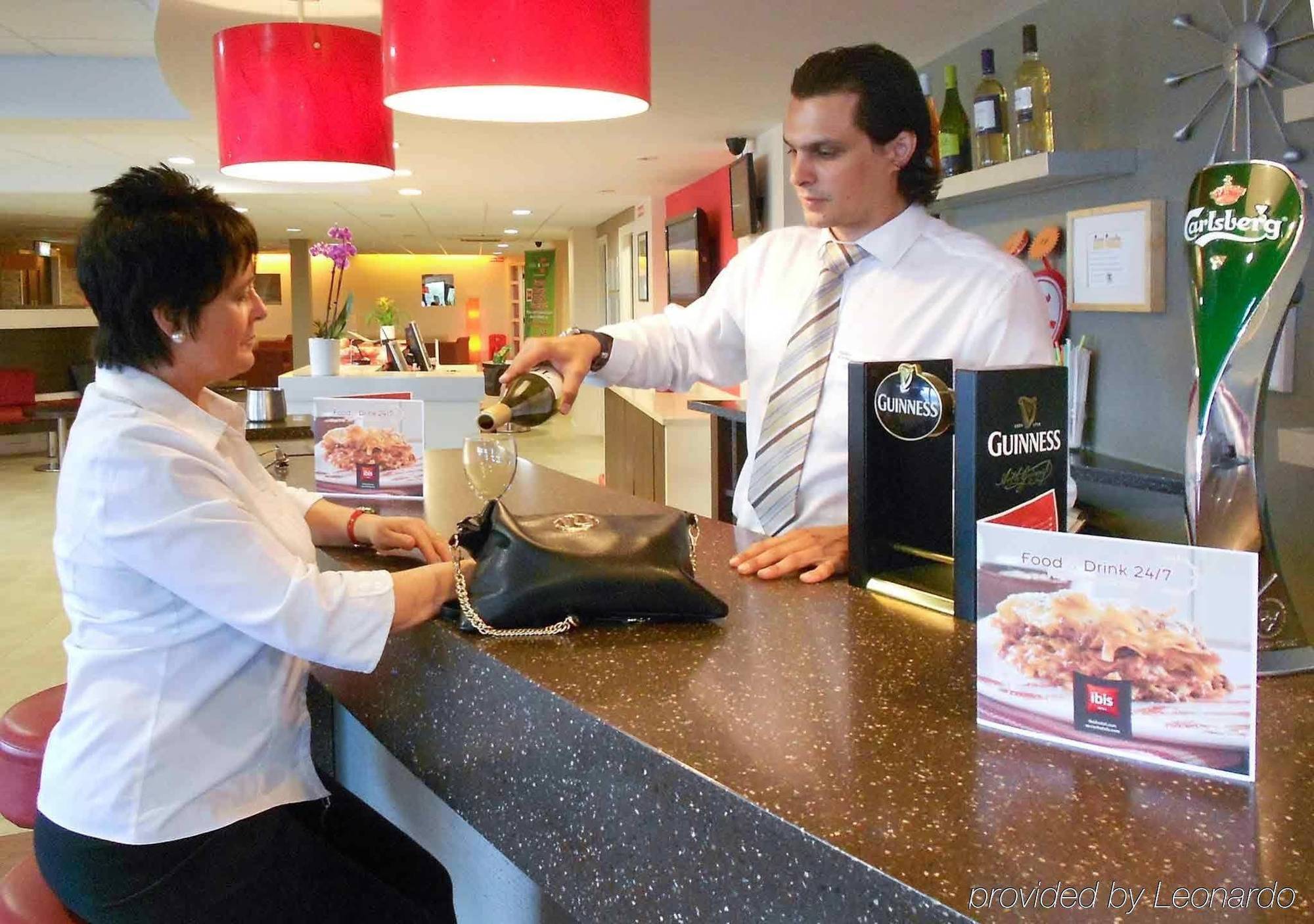 Ibis Hotel Дублін Ресторан фото